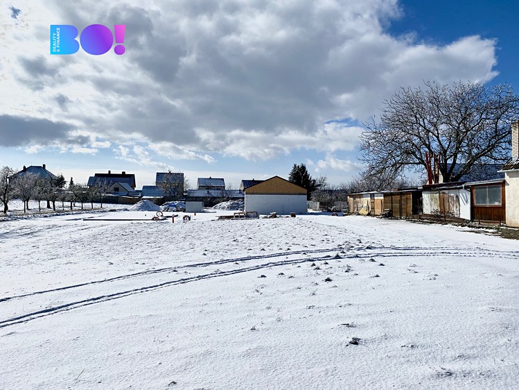 Prodej stavebního pozemku 722 m² - foto 2