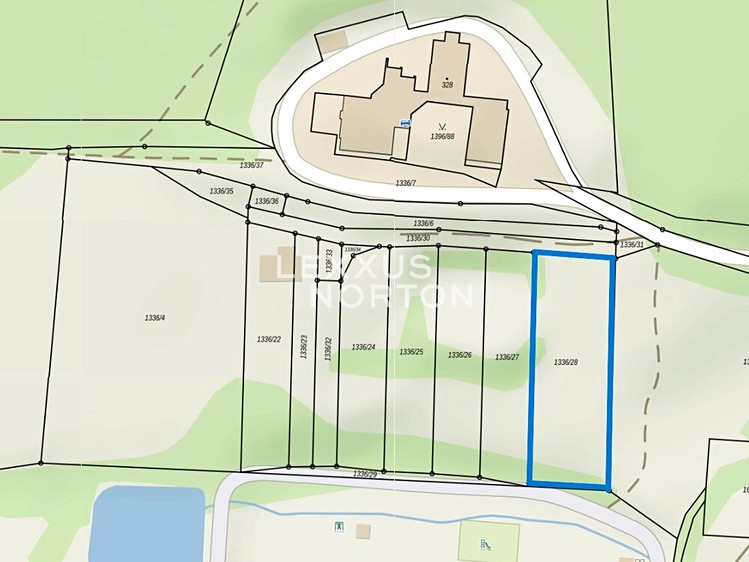 Prodej  stavebního pozemku 1 887 m² - foto 6