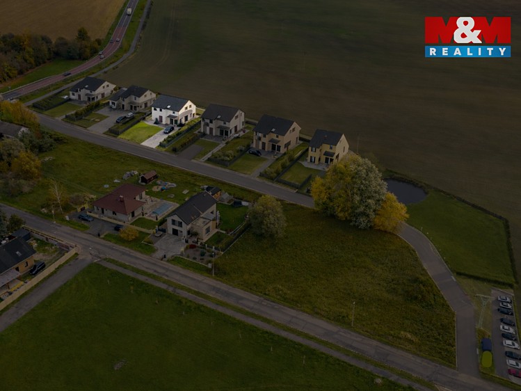 Prodej  stavebního pozemku 1 000 m² - foto 3