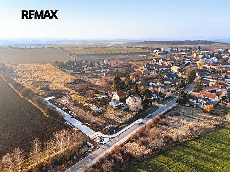 Prodej stavebního pozemku 11 703 m² - foto 8