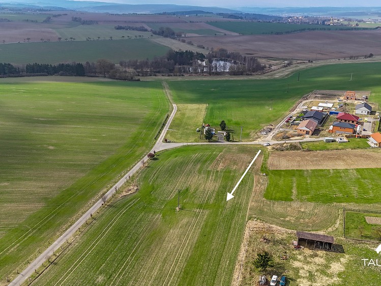 Prodej stavebního pozemku 988 m² - foto 5