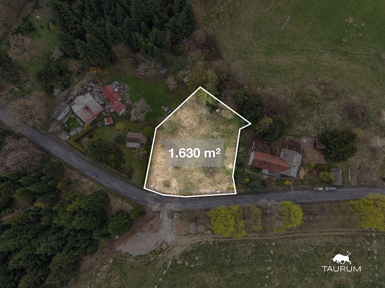 Prodej stavebního pozemku 1 630 m² - foto 2