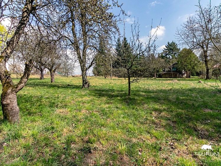 Prodej stavebního pozemku 1 630 m² - foto 6