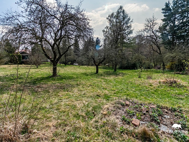 Prodej stavebního pozemku 1 630 m² - foto 8