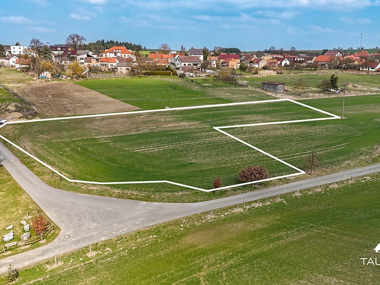 Prodej stavebního pozemku 3 796 m² - foto 4