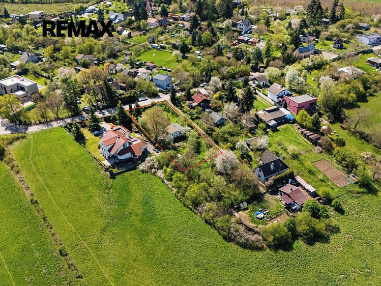 Prodej  stavebního pozemku 957 m² - foto 3