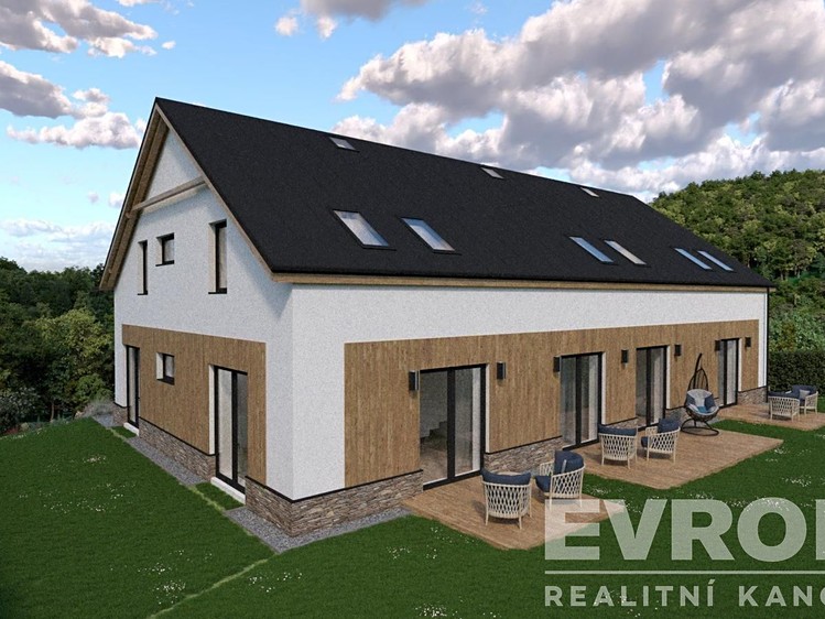 Prodej stavebního pozemku 1 636 m² - foto 1