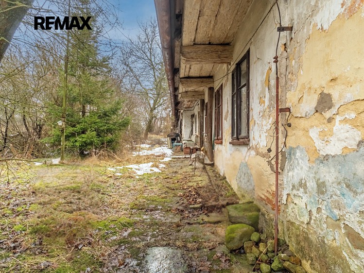 Prodej stavebního pozemku 2 386 m² - foto 8