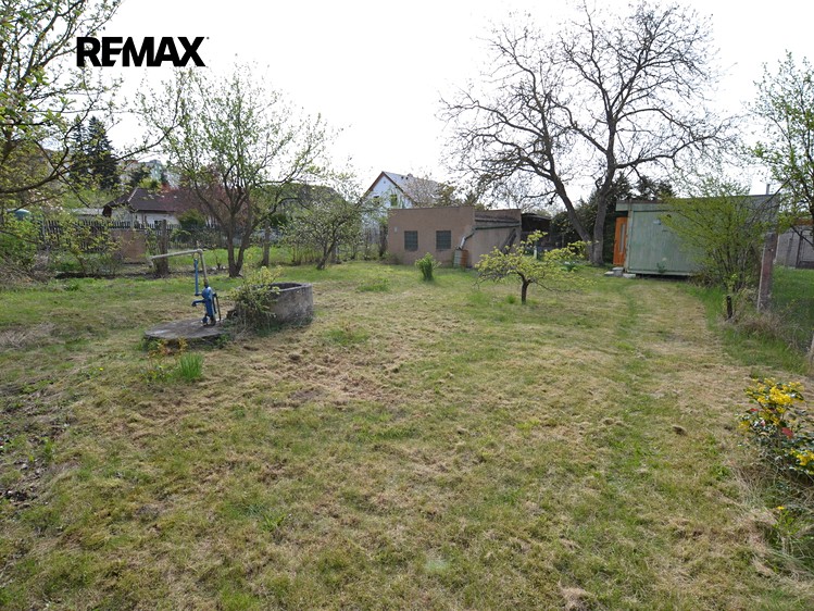 Prodej stavebního pozemku 586 m² - foto 2