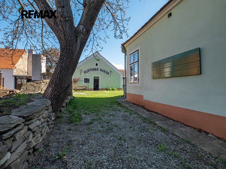 Prodej apartmánů 1 100 m² - foto 3