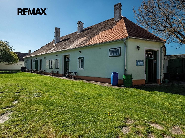 Prodej apartmánů 1 100 m² - foto 6