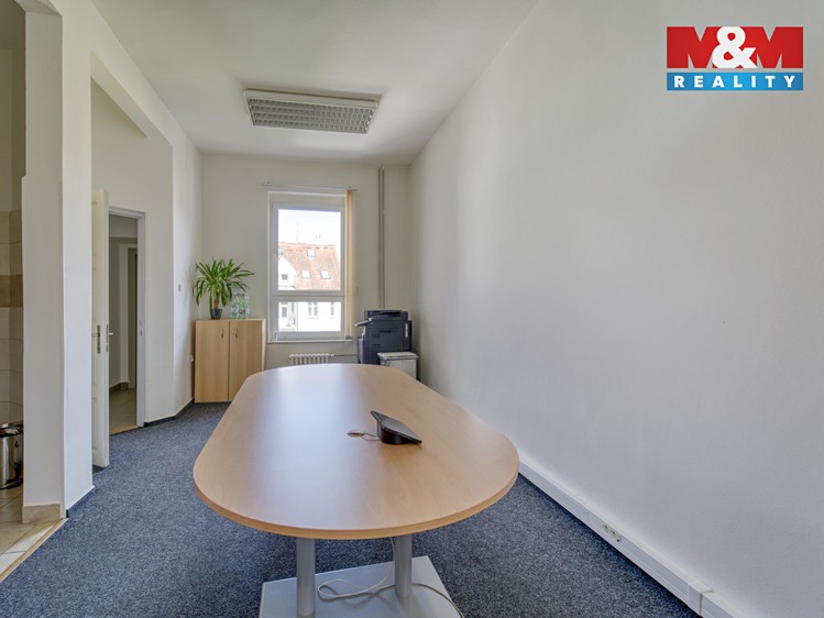Pronájem kanceláře 102 m² - foto 4