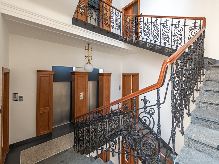 Pronájem kanceláře 110 m² - foto 4