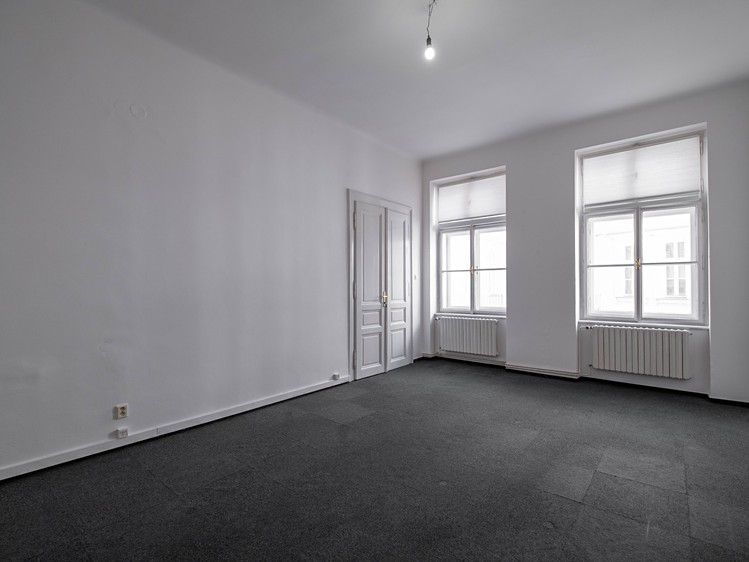 Pronájem kanceláře 110 m² - foto 7