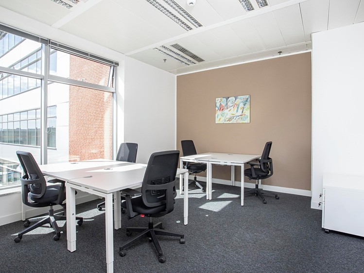 Pronájem kanceláře 75 m² - foto 1