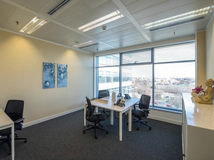 Pronájem kanceláře 75 m² - foto 5