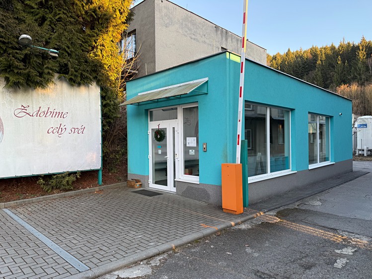 Pronájem obchodního prostoru 70 m² - foto 1