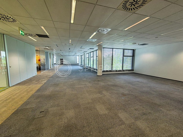 Pronájem kanceláře 1 000 m² - foto 3