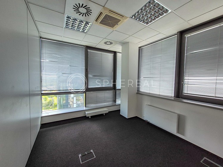 Pronájem kanceláře 202 m² - foto 3