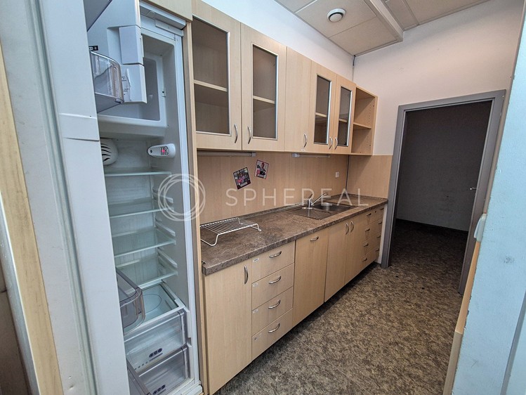 Pronájem kanceláře 202 m² - foto 7