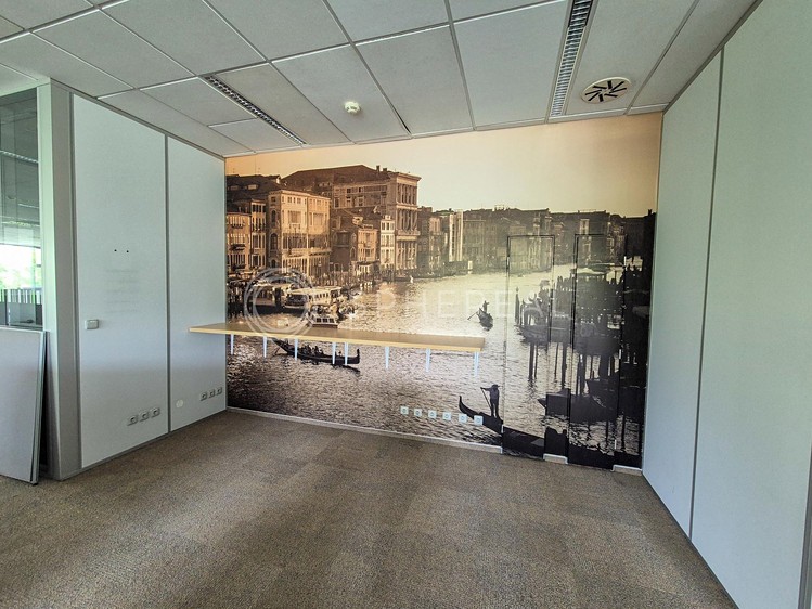 Pronájem kanceláře 2 000 m² - foto 5