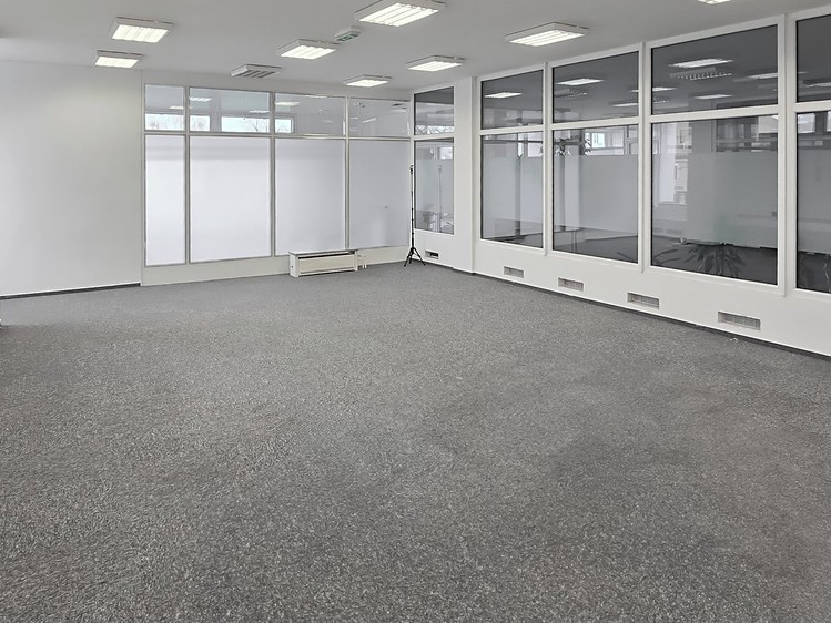 Pronájem kanceláře 56 m² - foto 1