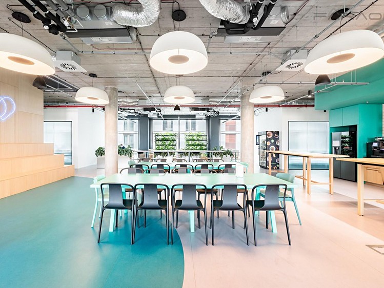 Pronájem kanceláře 706 m² - foto 1