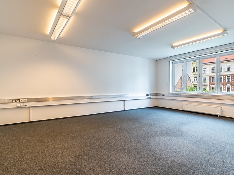 Pronájem kanceláře 20 m² - foto 7