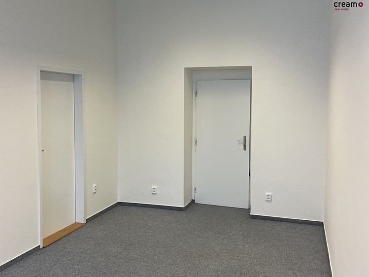 Pronájem kanceláře 21 m² - foto 4