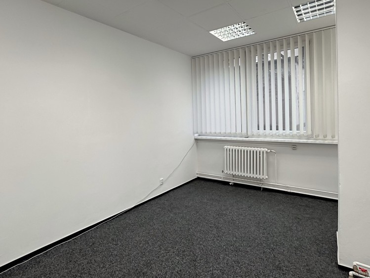 Pronájem kanceláře 16 m² - foto 3