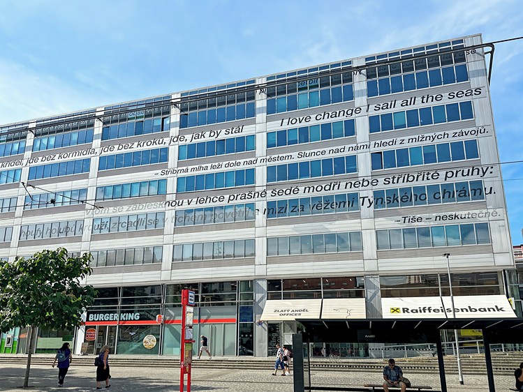 Pronájem kanceláře 50 m² - foto 1