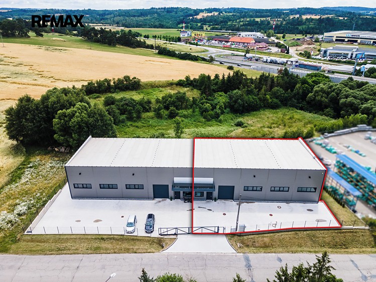 Pronájem skladového prostoru 476 m² - foto 1
