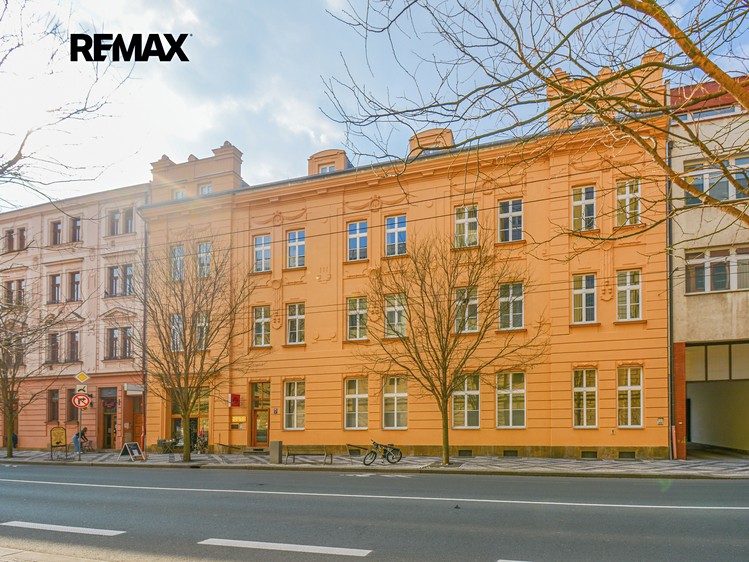 Pronájem obchodního prostoru 213 m² - foto 1