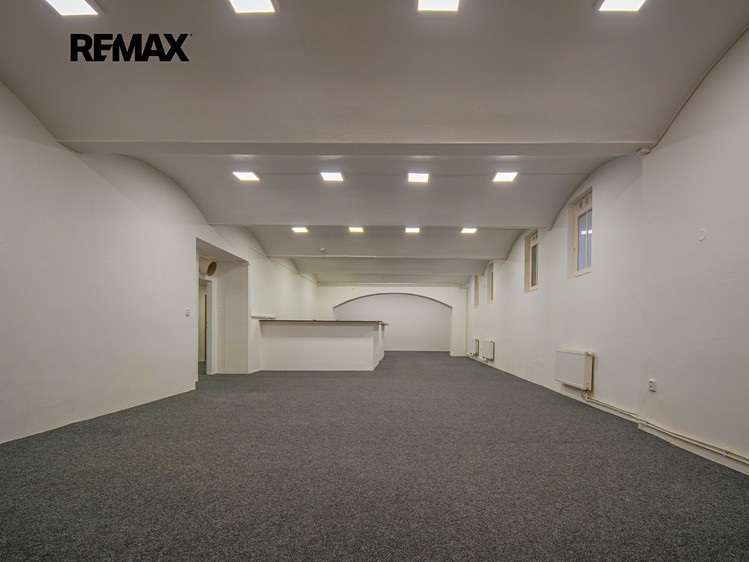 Pronájem obchodního prostoru 213 m² - foto 5