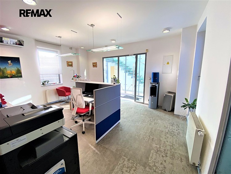 Pronájem kanceláře 141 m² - foto 6