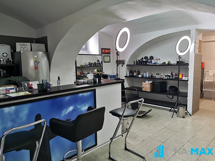 Pronájem obchodního prostoru 90 m² - foto 1