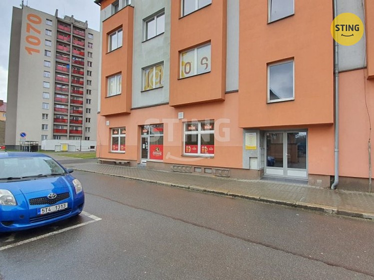 Pronájem obchodního prostoru 90 m² - foto 2