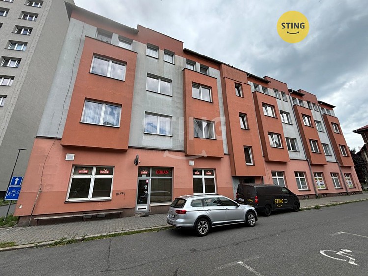 Pronájem obchodního prostoru 90 m² - foto 1