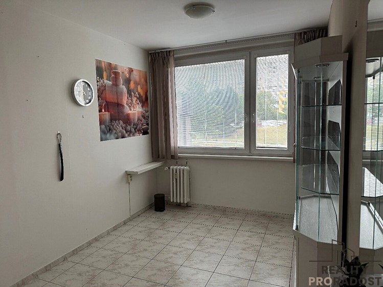 Pronájem obchodního prostoru 20 m² - foto 1