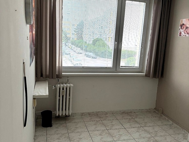 Pronájem obchodního prostoru 20 m² - foto 4