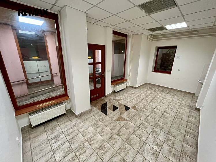 Pronájem obchodního prostoru 19 m² - foto 5