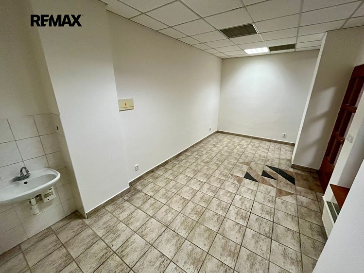 Pronájem obchodního prostoru 19 m² - foto 8