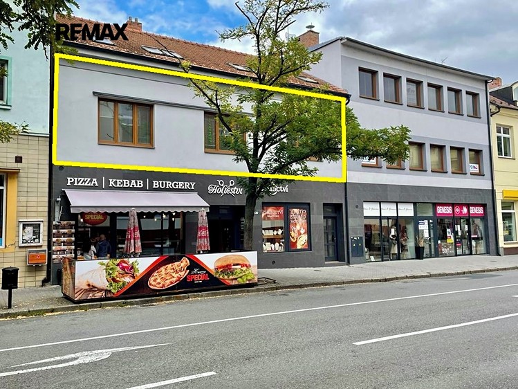 Pronájem kanceláře 155 m² - foto 2