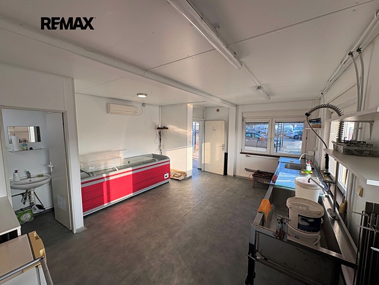 Pronájem obchodního prostoru 150 m² - foto 4