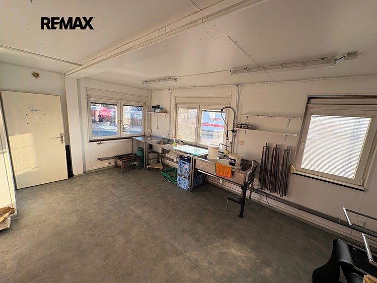 Pronájem obchodního prostoru 150 m² - foto 6