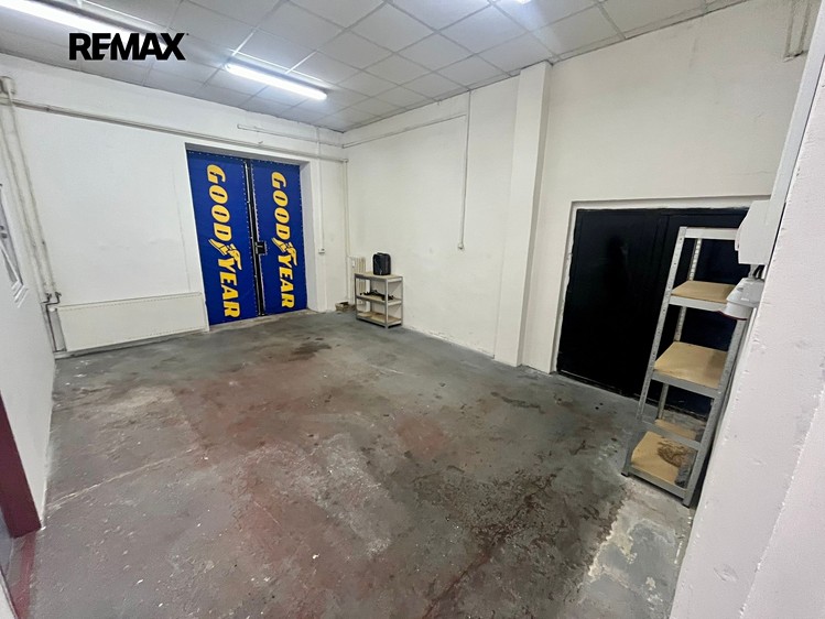Pronájem výrobní haly, prostoru 140 m² - foto 4
