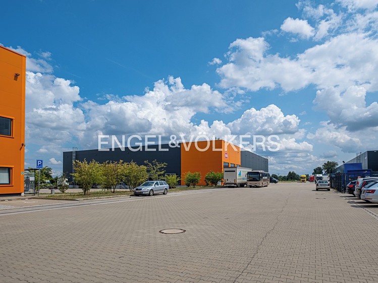 Pronájem skladového prostoru 2 600 m² - foto 4