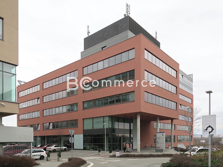 Pronájem kanceláře 300 m² - foto 4