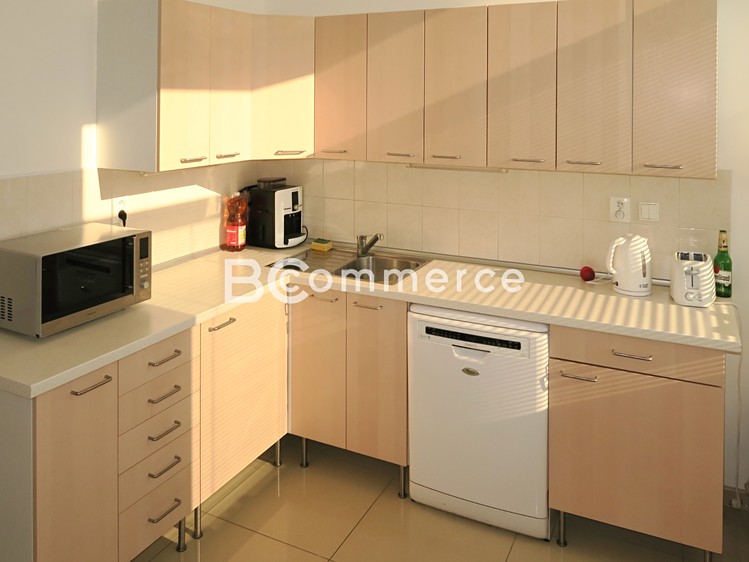 Pronájem kanceláře 66 m² - foto 3