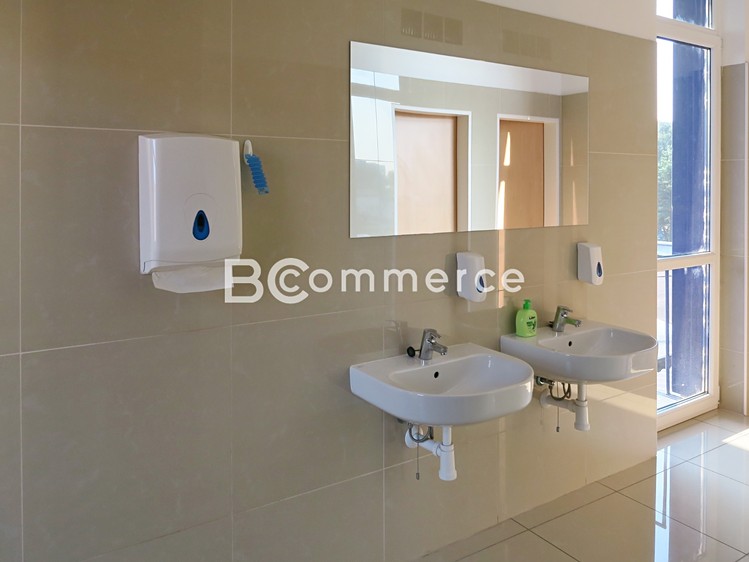Pronájem kanceláře 66 m² - foto 5